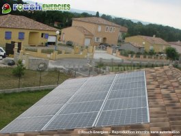 Panneaux photovoltaïques installés près de Castelnaudary, dans l'Aude