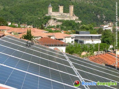 Photovoltaïque installé près du Château de Foix, en Ariège