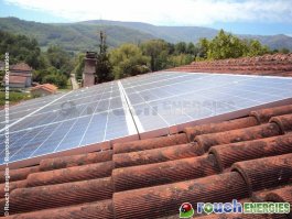 Panneaux photovoltaïques installés à Foix, en Ariège
