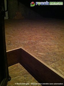 Isolation du plancher d'un grenier en ouate de cellulose près de Tarascon-sur-Ariège